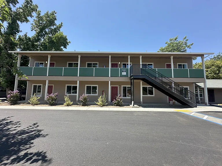 728 W 1st Ave #201 — Photo 14