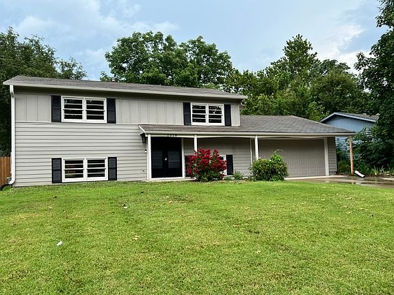 3rd image of 1518 Davis Rd