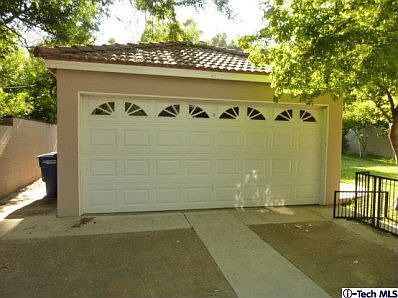 2nd image of 4709 Oakwood Ave