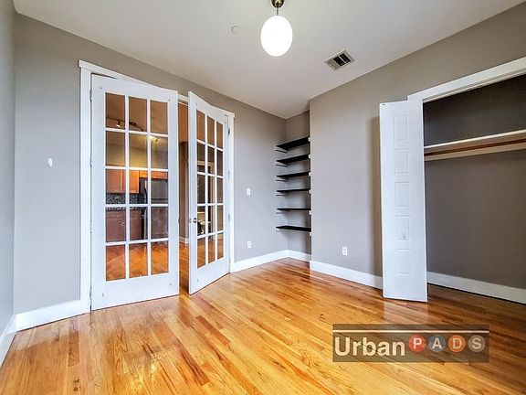 2nd image of 128 Manhattan Ave #4R