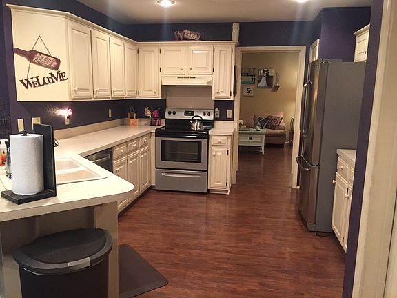 kitchen (updated appliances)