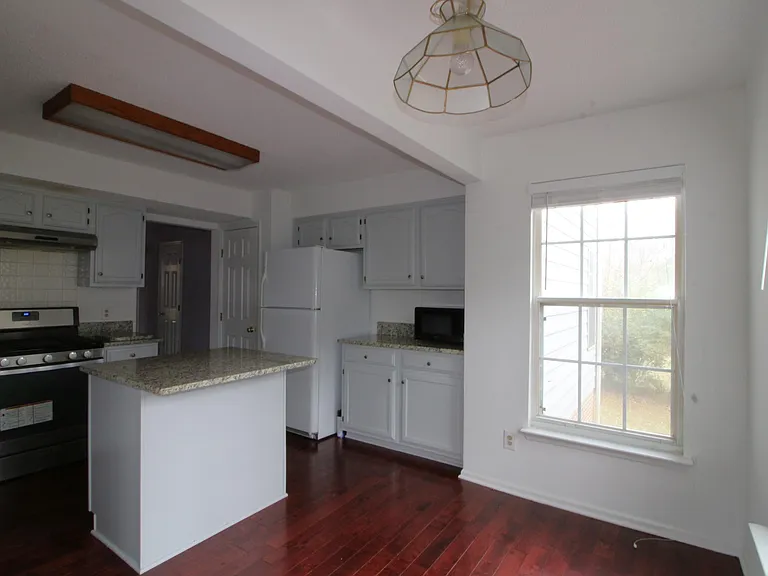 108 Foscoe Ln — Photo 36