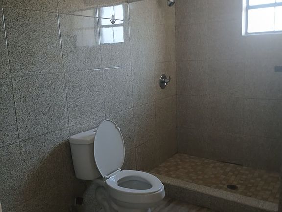 5th image of 122 S 83rd St APT 1