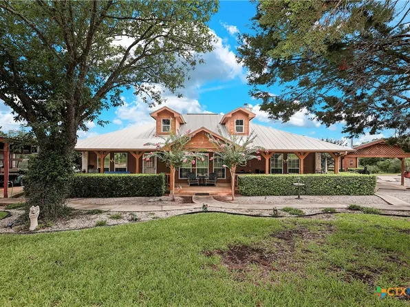 132 Paloma Dr, Canyon Lake, TX 78133