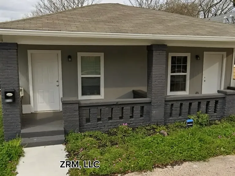 973 Ira St SW — Photo 9