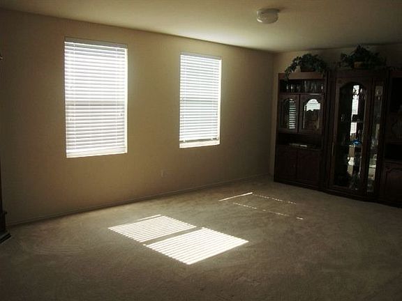 3rd image of 2806 Lake Vista Dr