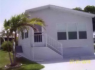 590 Nettles Blvd, Jensen Beach, FL 34957