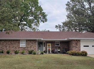 1901 E 1st St, Mountain Home, AR 72653