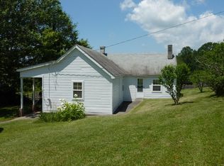 224 Pearl Ln, Dugspur, VA 24325