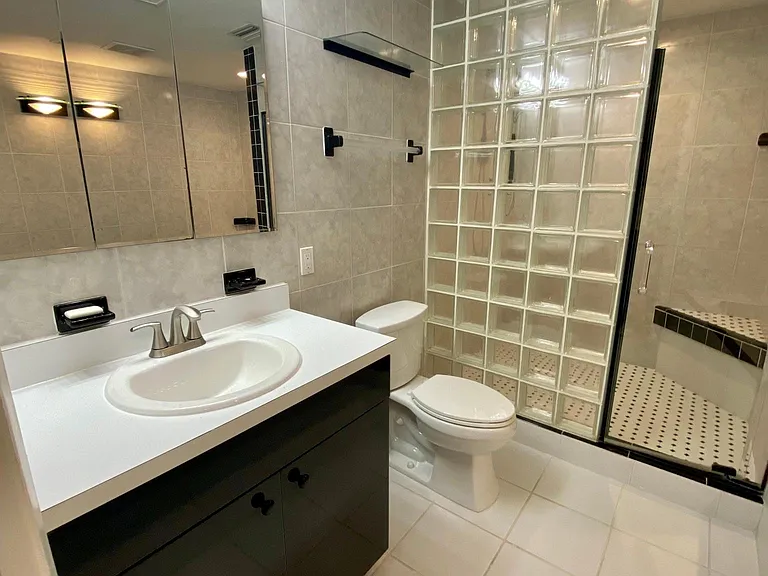 384 Estero Ct — Photo 11
