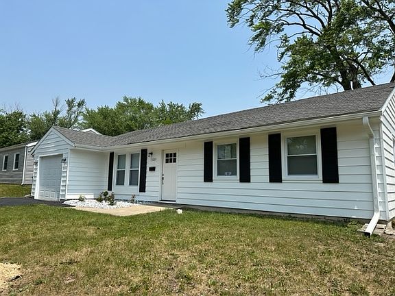 2nd image of 15201 Highland Ave