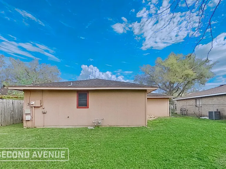 1835 Wren Dr — Photo 12