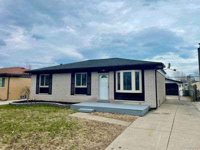 34356 Pennsylvania St, Clinton Township, MI, 48035