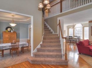 5110 Lakecrest Dr, Shawnee, KS 66218