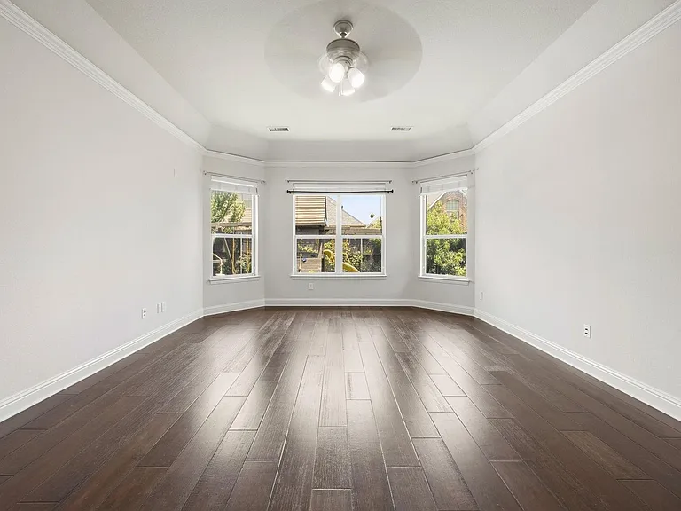 2237 Homestead Ln — Photo 15
