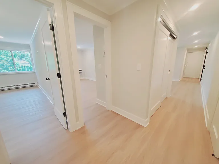 85 Riverside Ave #F7 — Photo 11