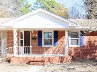 1825 Wayne Ln, Fayetteville, NC 28304