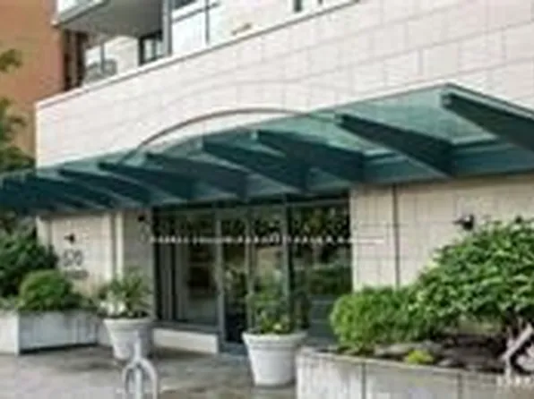 570 Laurier Ave W #1601, Ottawa, ON K1R 1C8