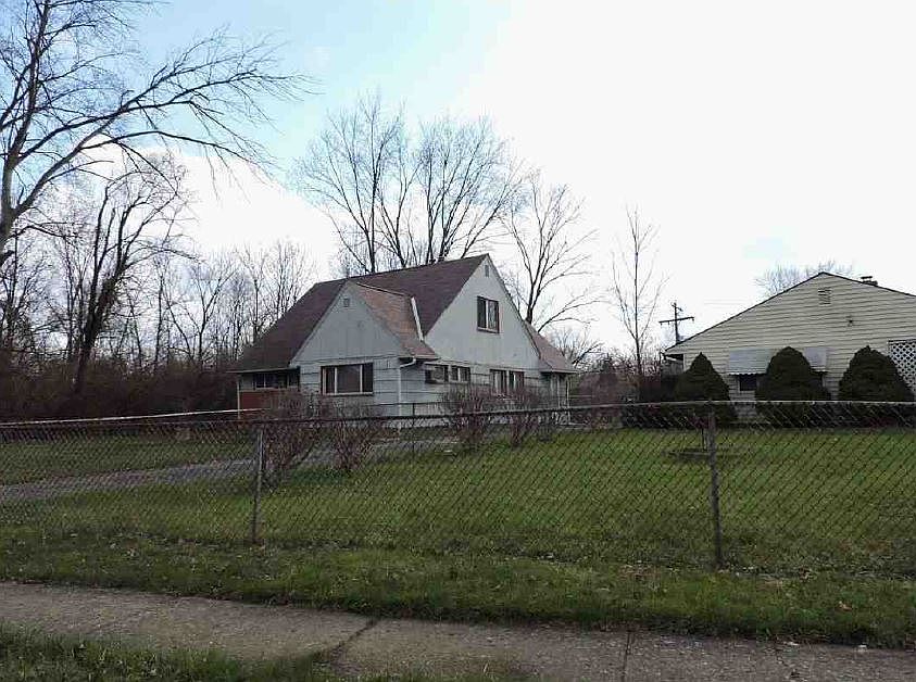 2nd image of 2180 Brentnell Blvd