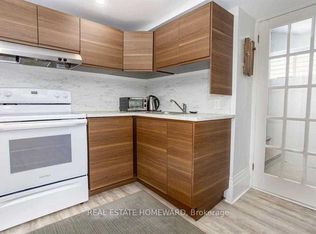 81 Sweetland Ave, Ottawa, ON K1N 7T9