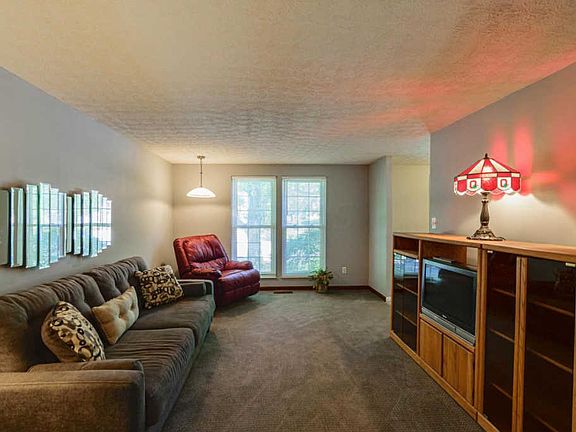 4th image of 559 Haversham Dr