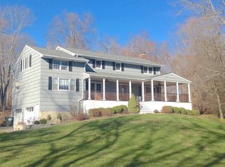 24 Hamilton Rd, Ridgefield, CT 06877