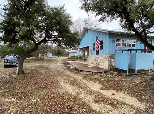 1211 Highland Dr, Bandera, TX 78003