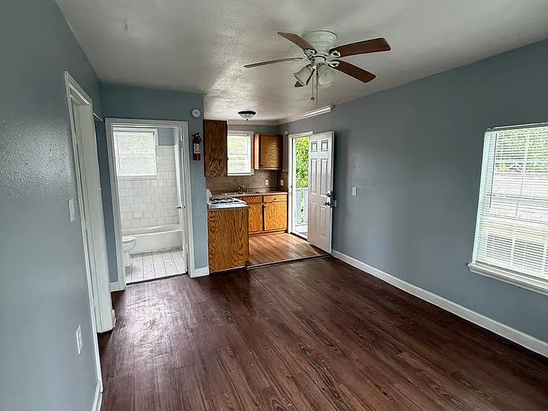 3933 Linder St — Photo 10