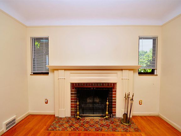 3rd image of 11157 Stockwell St