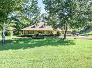 114 Falcon Ridge Dr #A, Raymond, MS 39154