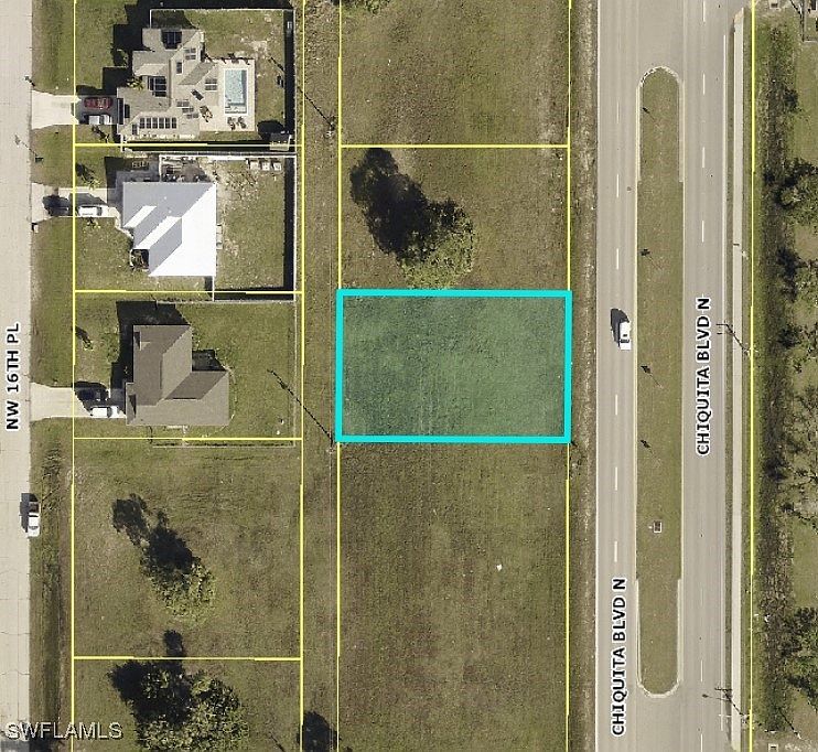 1st image of 624 Chiquita Blvd N
