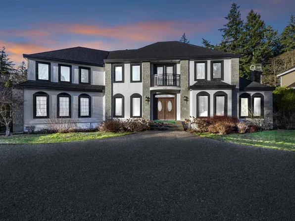 13371 21a Ave, Surrey, BC V4A 9N1