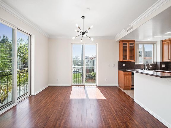 5th image of 9401 Alcott St APT 201