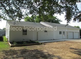 512 Maple St, Roanoke Rapids, NC 27870