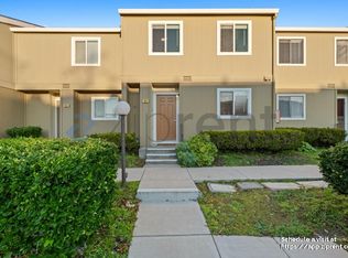 5 Oak Crest Ct APT D, Novato, CA 94947