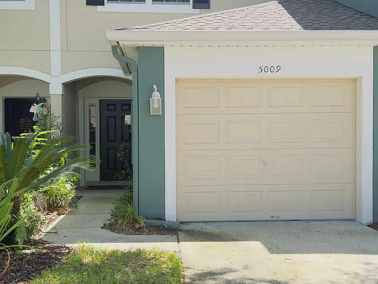 5009 Hawkstone Dr — Photo 11