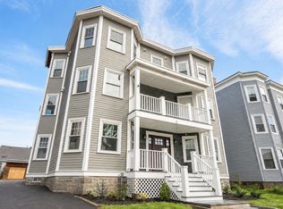 679 Columbia Rd APT 3, Dorchester, MA 02125