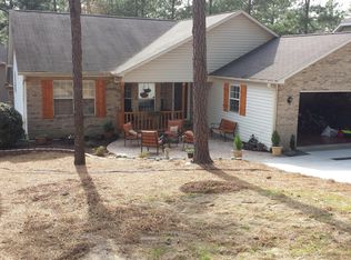 55 Sawmill Rd W, Pinehurst, NC 28374