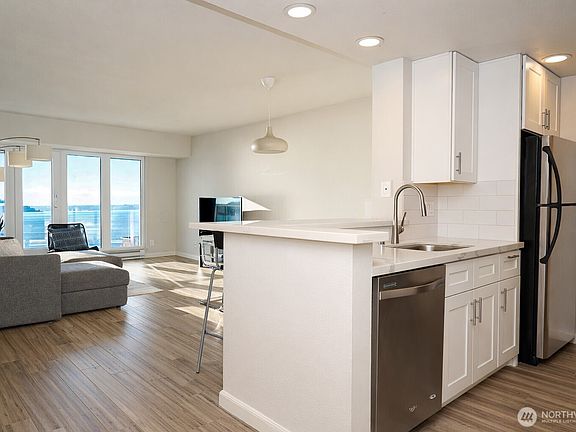 2nd image of 121 Vine Street #1702