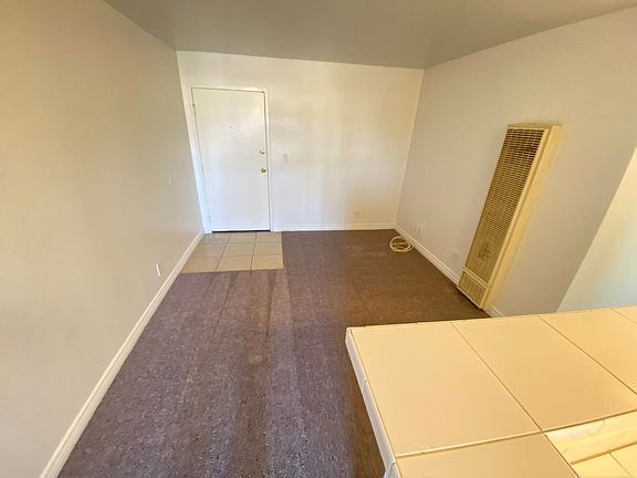 4th image of 800 Rose Ave APT 301
