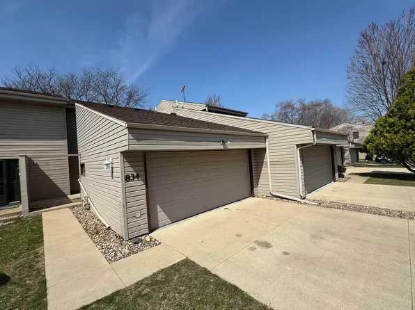 834 Prairie Meadow Ct, Waterloo, IA 50701