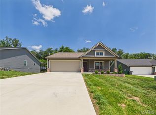 371 Broch Tuarach Pl, Jackson, MO 63755
