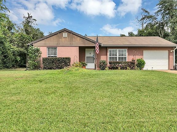 3rd image of 2856 Foxdale Dr