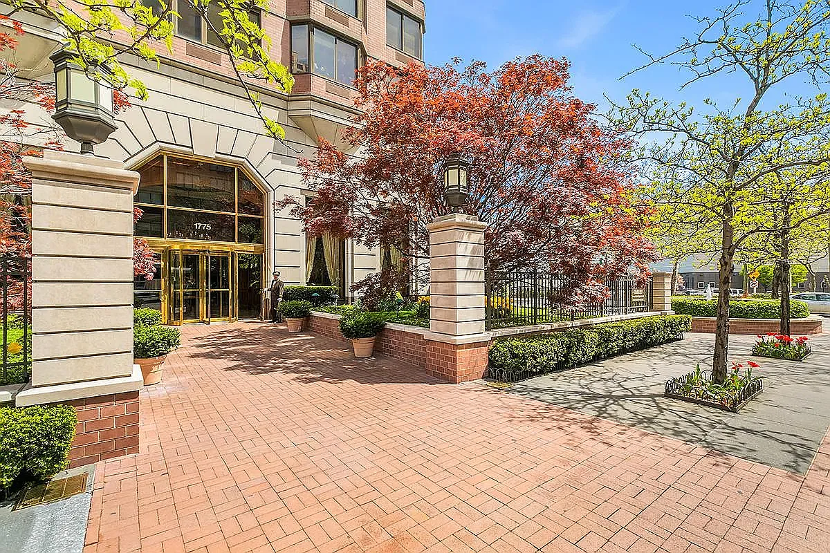 1775 York Avenue — Photo 4