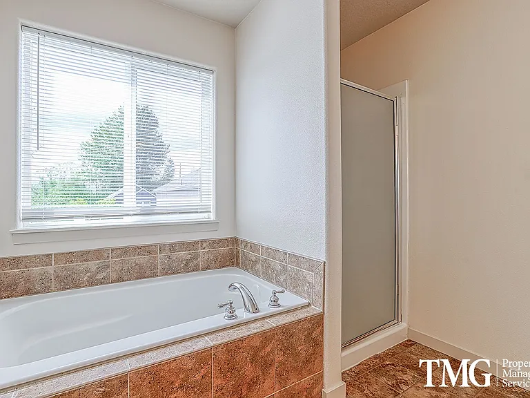 7419 NE 55th St — Photo 15