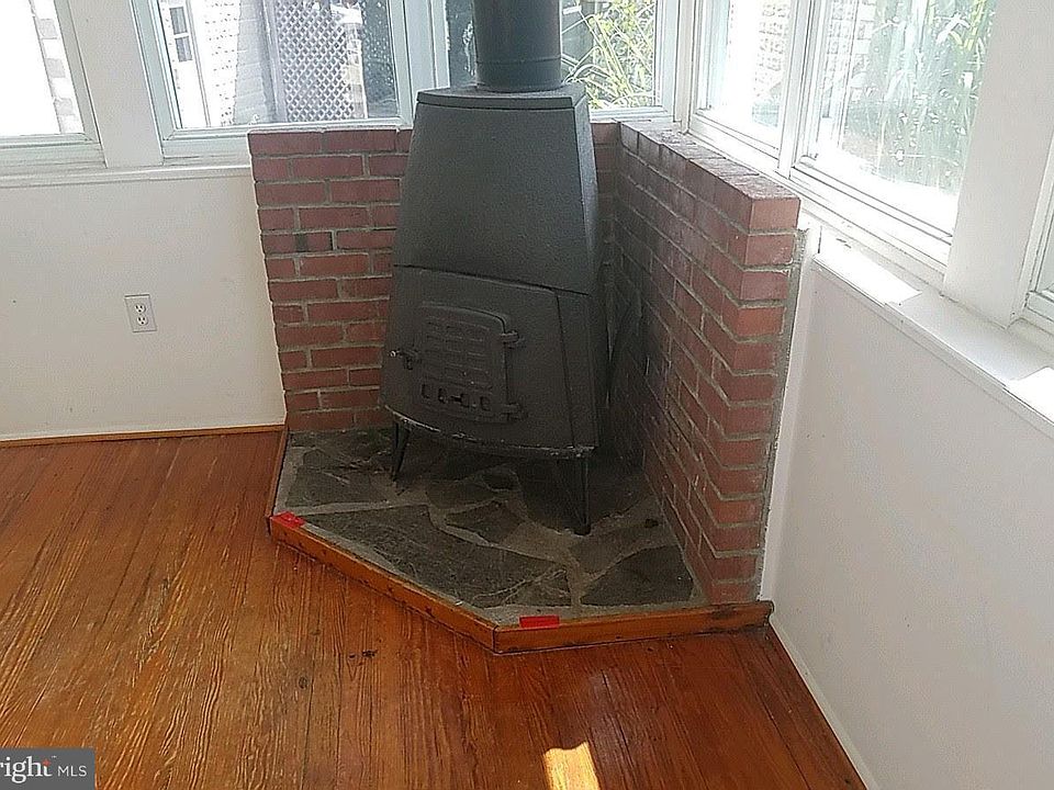 2nd image of 7831 Shepherd Ave