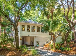 44 Twin Oaks Ln, Isle Of Palms, SC 29451