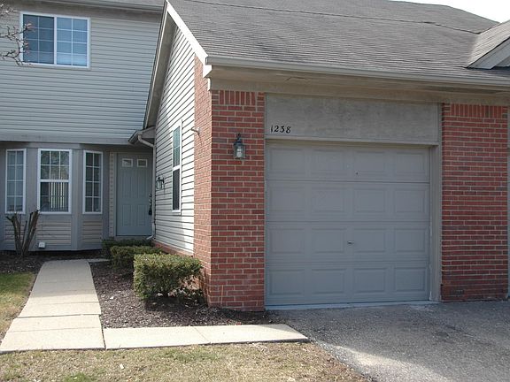 2nd image of 1238 University Dr #3