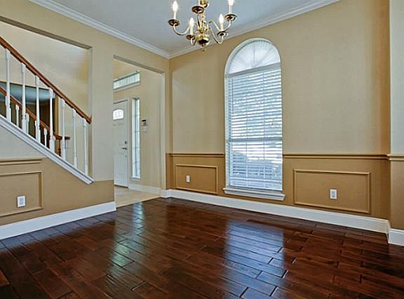 5th image of 4222 Eastwood Dr