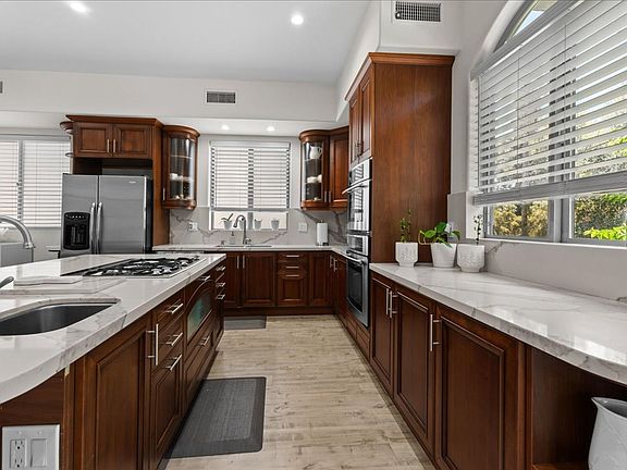 2nd image of 5404 Bellingham Ave #2